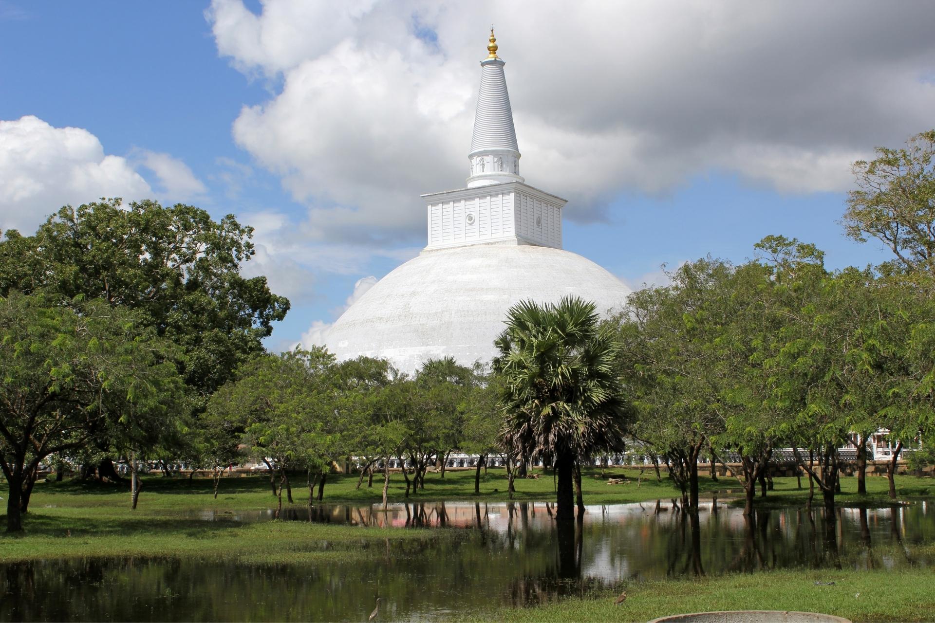 Places to visit in Anuradhapura sri lanka Locations.lk
