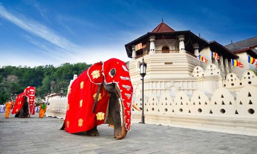temple-sacred-tooth-relic-kandy-sri-lanka